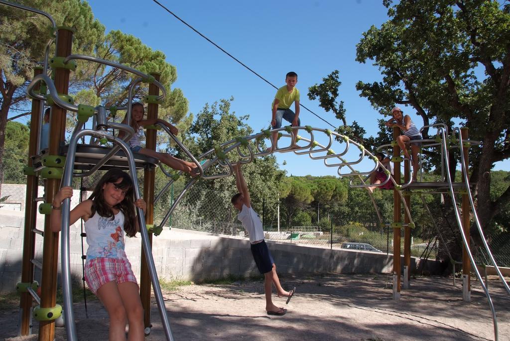Hotel Camping Lou Cantaire Fayence Esterno foto