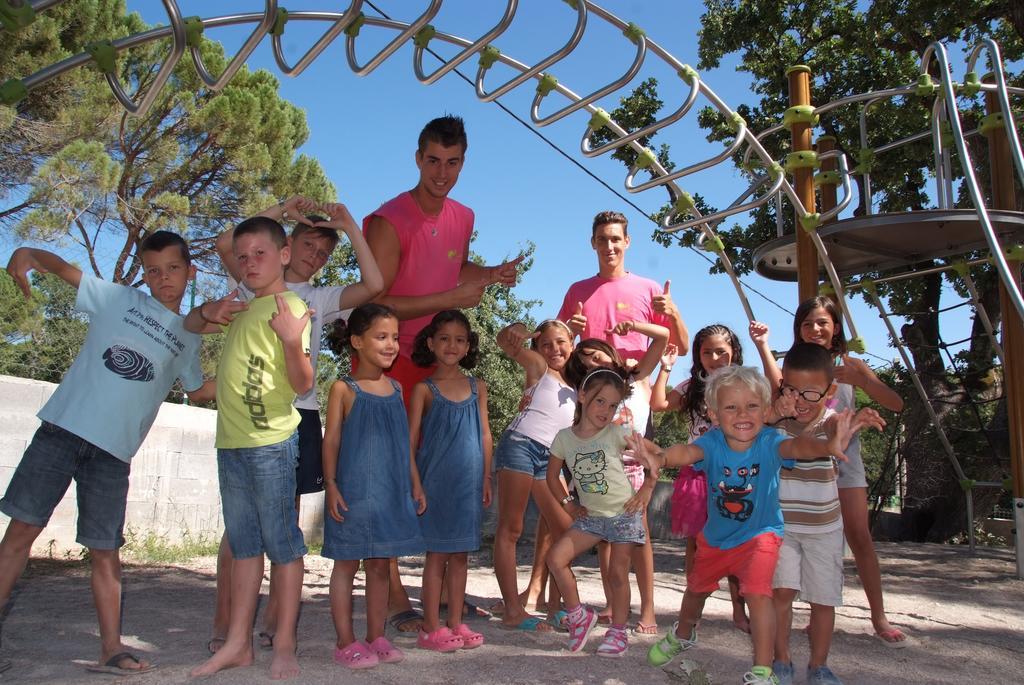 Hotel Camping Lou Cantaire Fayence Esterno foto